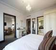 Room
 di Rochestown Park