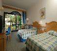 Room
 di The Oasis