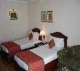 Room
 di Howard Sarovar Portico