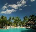 Pool
 di Nexus Resort & Spa Karambunai
