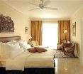 Room
 di Movenpick Resort & Residences Aqaba