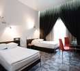 Room
 di Golden Apple