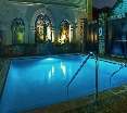 Pool
 di Avenue Plaza Hotel