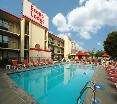 Pool
 di Econo Lodge & Suites Resort