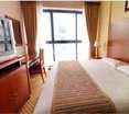 Room
 di London Crown 1 Bur Dubai