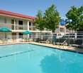 Pool
 di Baymont Inn and Suites Oklahoma City - South