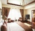 Room
 di Taj Krishna