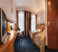 Room
 di Alexander