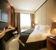 Room
 di Savoy Suites Hotel Apartments