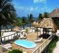 Pool
 di Exotic Caye Beach Resort