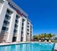 Pool
 di Springhill Suites By Marriott West Palm Beach I-95