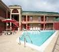 Pool
 di Econo Lodge & Suites