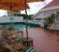 Pool
 di Karavansara Retreat And Residences