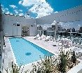 Pool
 di San Diego Suites Lourdes Bh