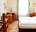 Room
 di Das Reinisch B&B Vienna Airport Hotel