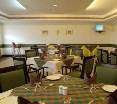 Restaurant
 di Golf View Hotel & Suites