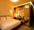 Room
 di Landmark