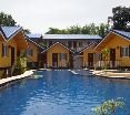 Pool
 di Blue Lagoon Inn & Suites