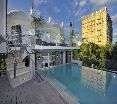 Pool
 di Wellcome Hotel