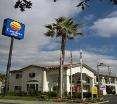 Econo Lodge Inn & Suites Lodi - CA
