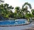 Pool
 di The Ritz Hotel at Garden Oases