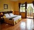 Room
 di The Ritz Hotel at Garden Oases