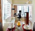 Room
 di The Johnston Suites Hong Kong Serviced Apartments