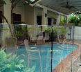 Pool
 di Crystal Garden Resort  Restaurant