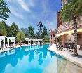 Pool
 di The Chateau Spa  Organic Wellness Resort