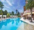 Pool
 di The Chateau Spa  Organic Wellness Resort