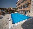 Pool
 di Apartments Djurasevic