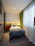 Room SGL.EY