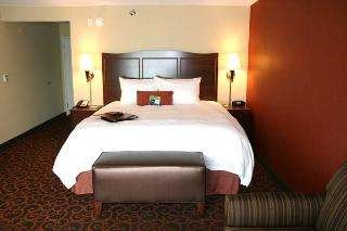 Room
 di Hampton Inn & Suites Watertown