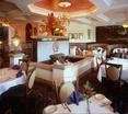 Restaurant
 di Embassy Suites Dallas - DFW International Aprt
