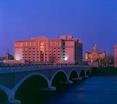 Embassy Suites Des Moines On the River 