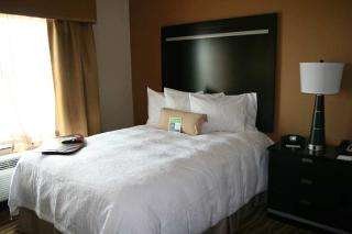 Room
 di Hampton Inn & Suites Cleburne