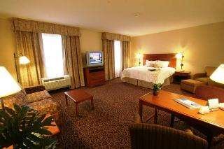 Room
 di Hampton Inn & Suites Grove City