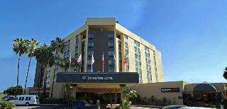 DoubleTree by Hilton Hotel Carson