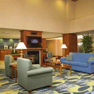 Lobby
 di Hampton Inn & Suites New Haven South-West