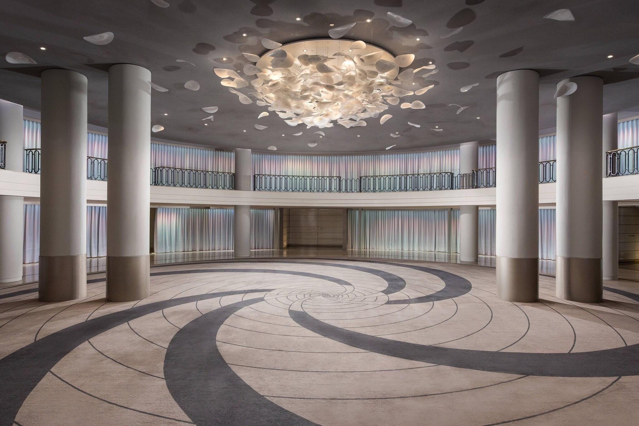 The Palace, A Luxury Collection Hotel - photo