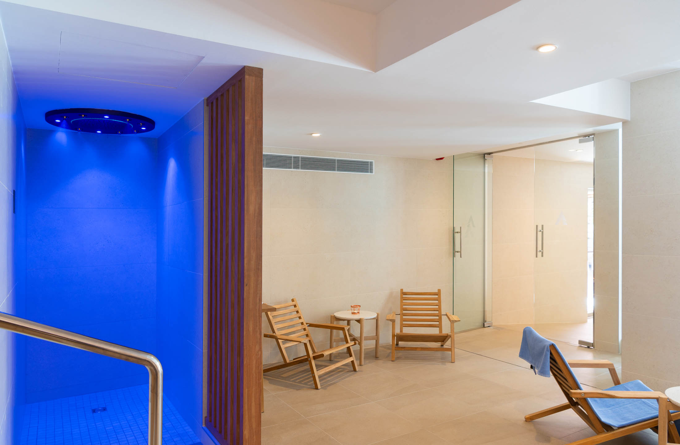AQUA Hotel The Breeze & Spa - Adults Only +18