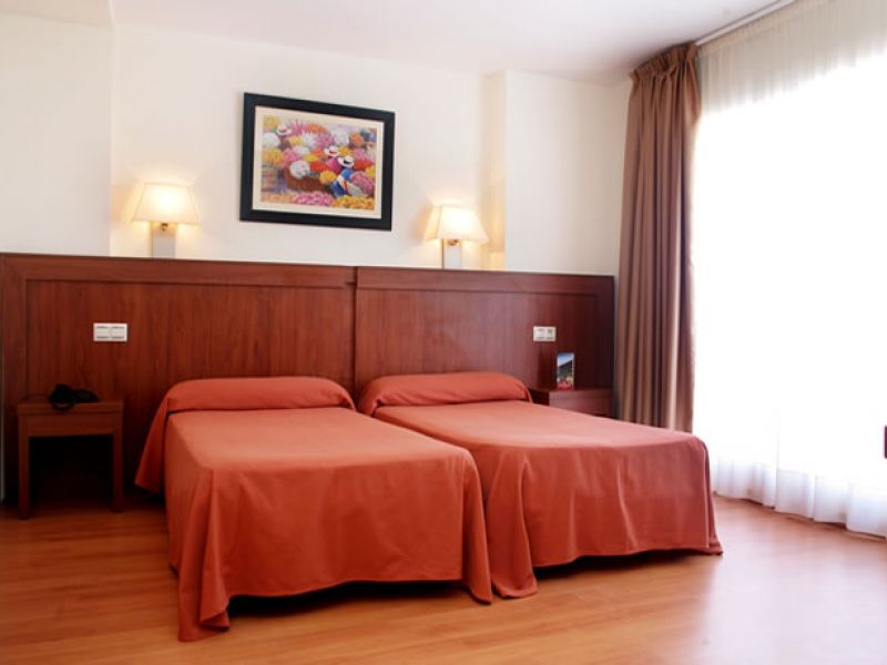 Hotel Mayna by null