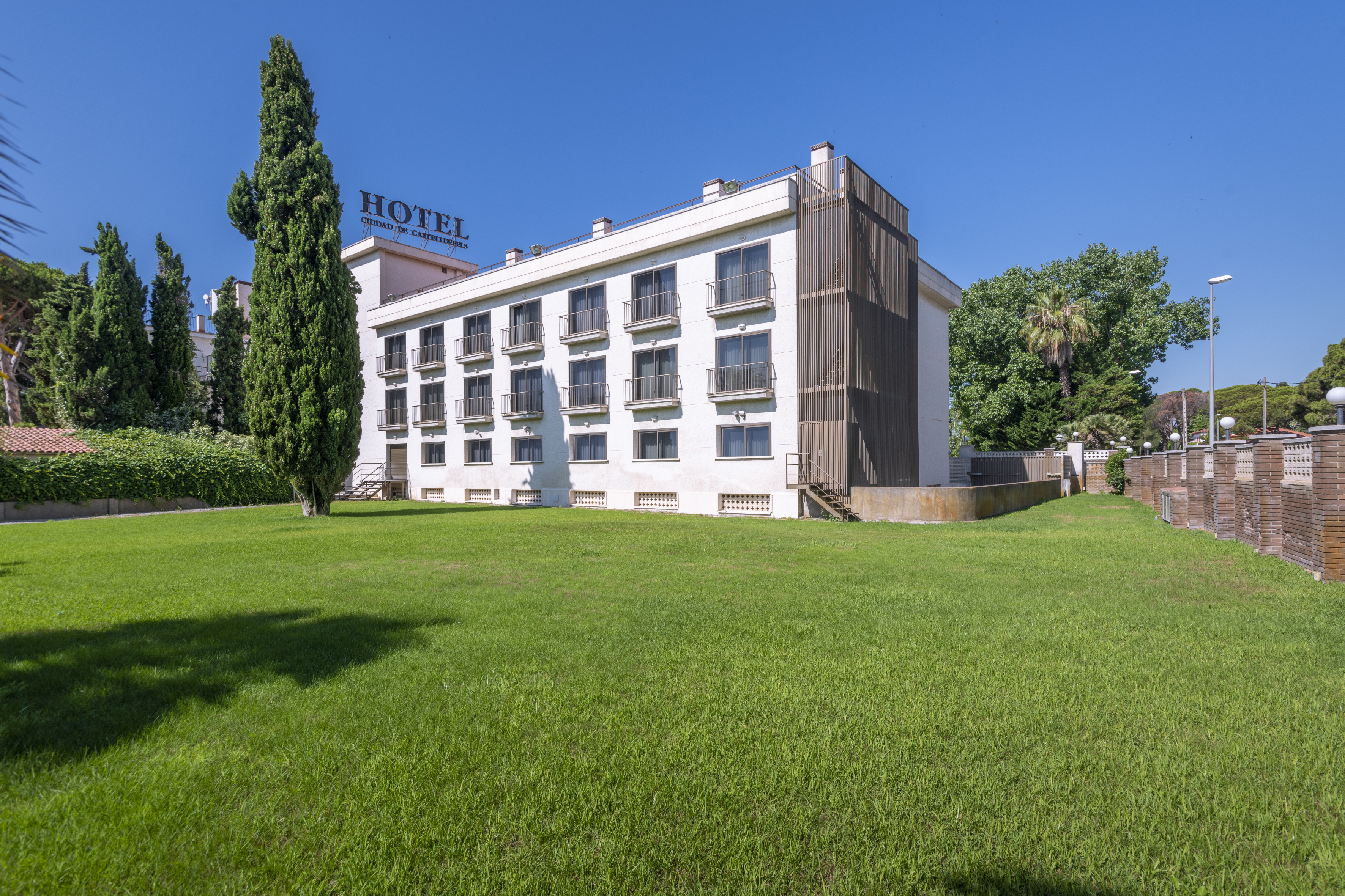 Hotel Ciudad de Castelldefels image