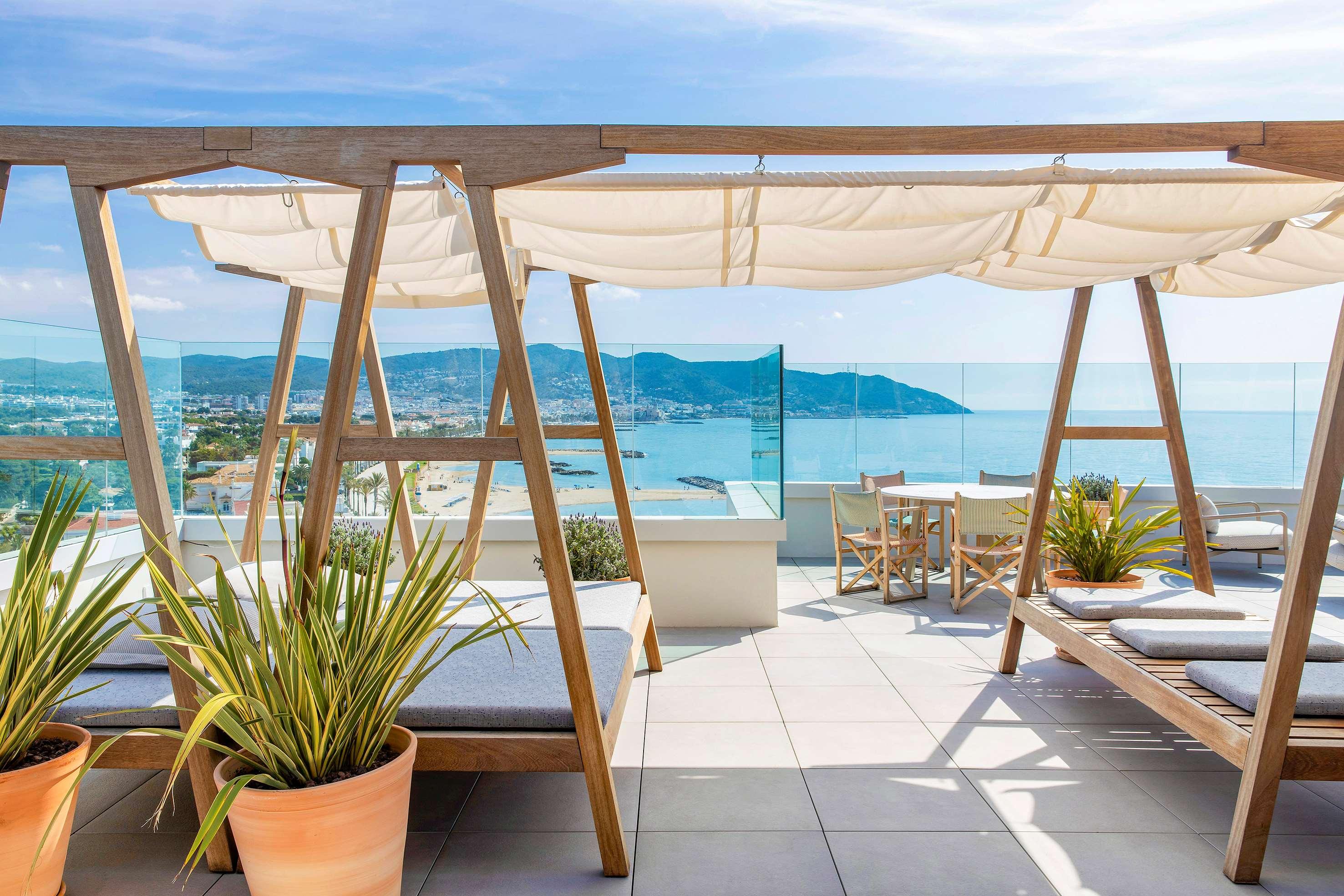 ME Sitges Terramar by null