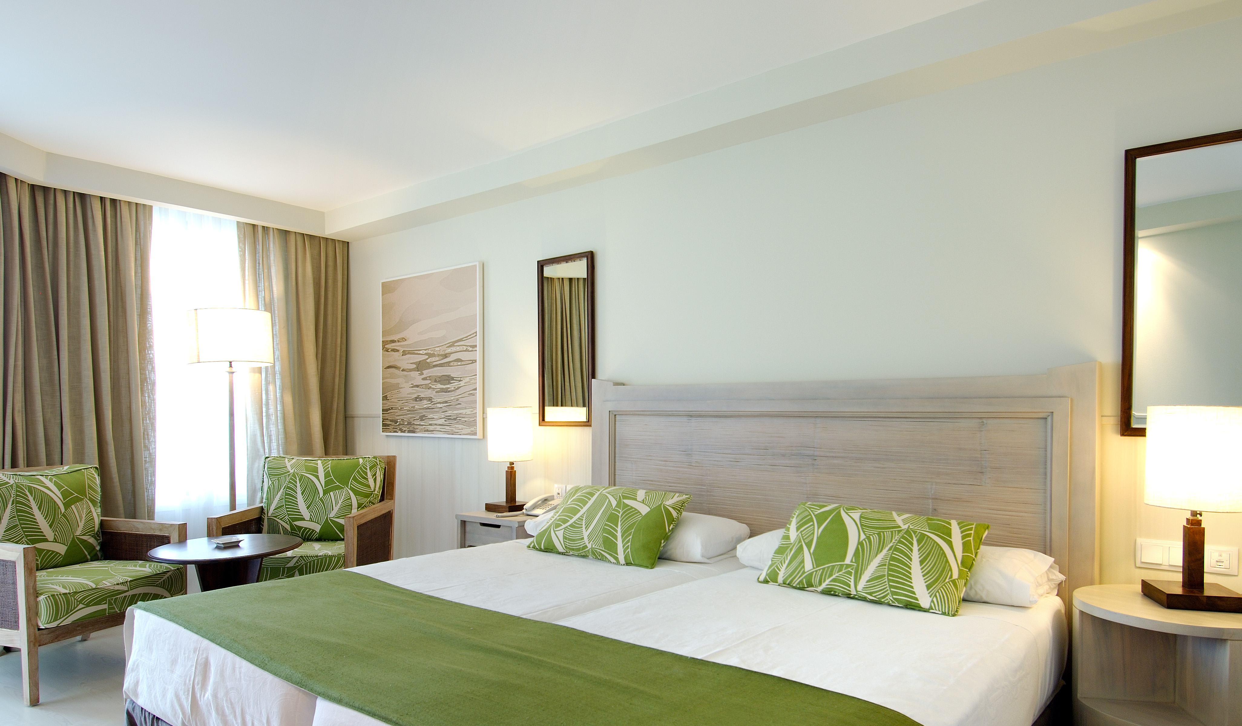 Double or twin room, sea view
