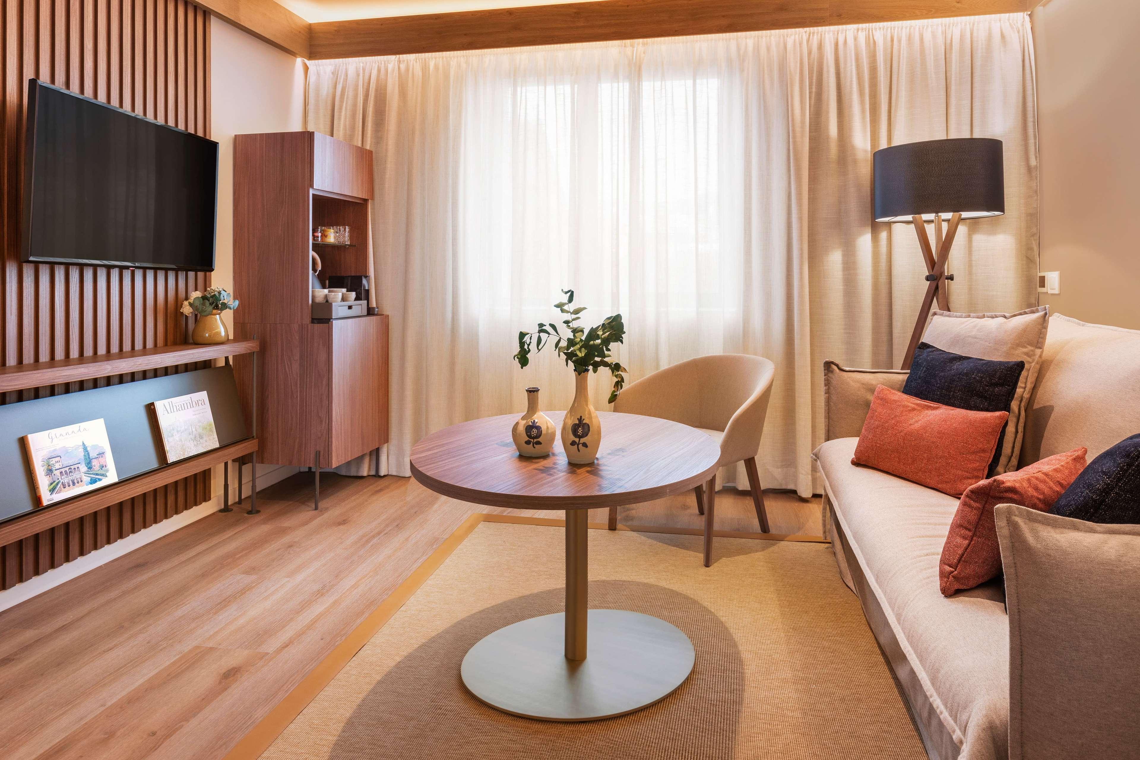 Melia Granada