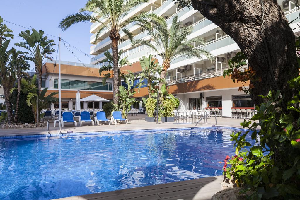 Benidorm Plaza by null