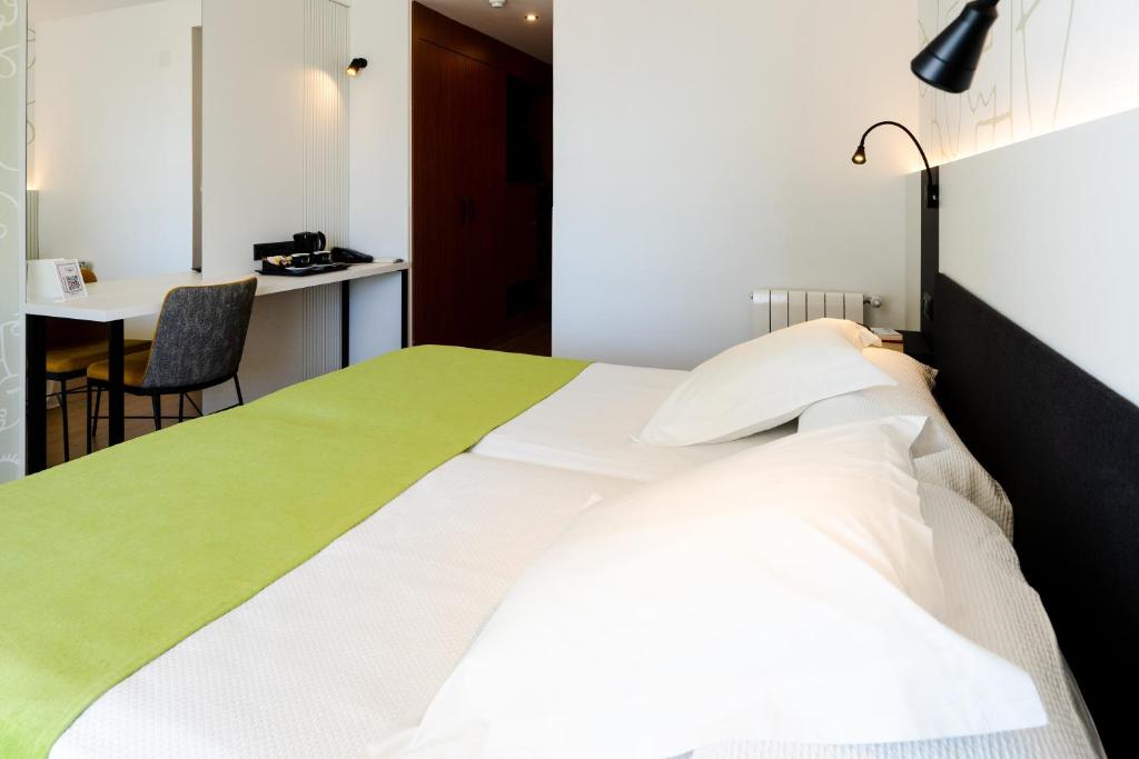 Benidorm Plaza by null