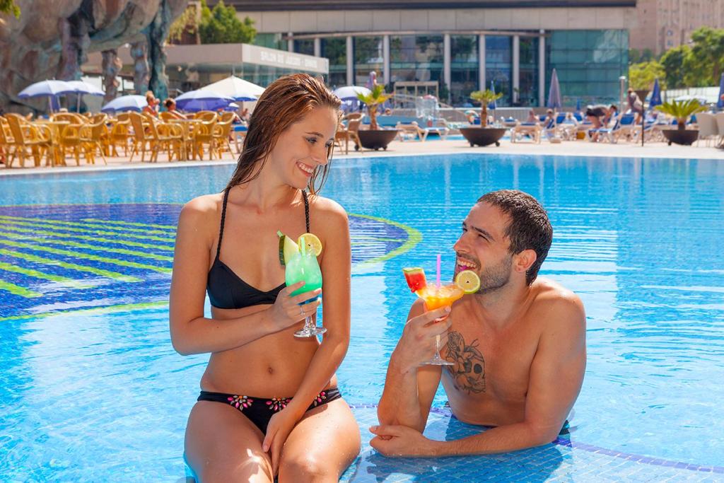 Gran Hotel Bali by null