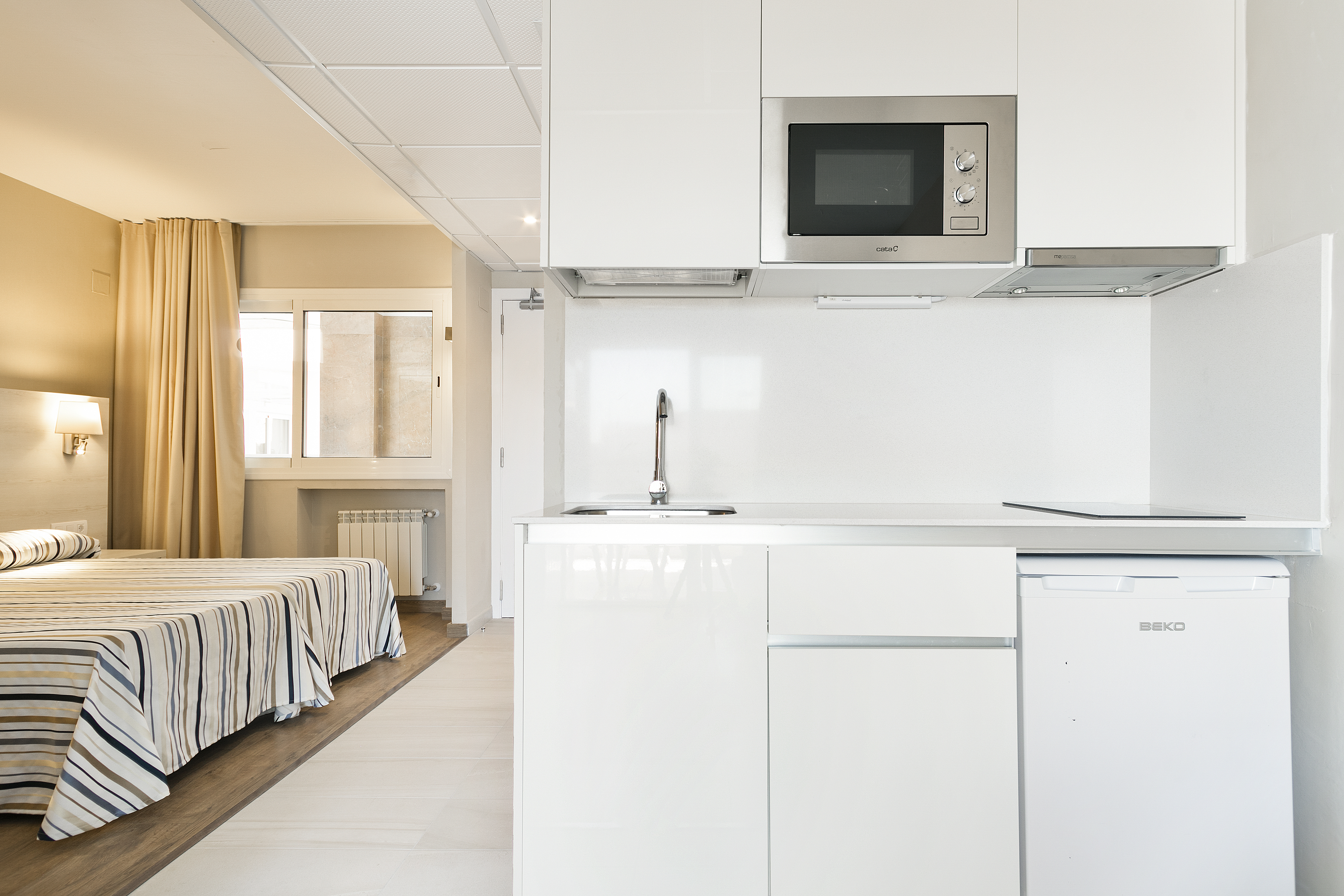 Habitación, tipo estudio, vistas a la piscina